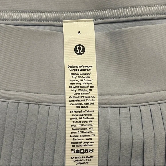 NWOT Varsity HR Pleated Tennis Skirt - Picture 3 of 3